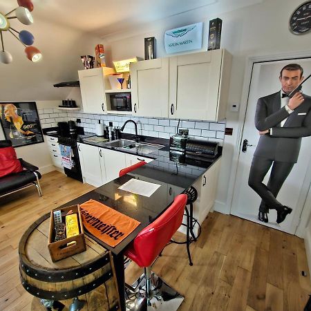 Southsea Royale James Bond 3 Bed Cool Penthouse, Seafront Parking Portsmouth Bagian luar foto