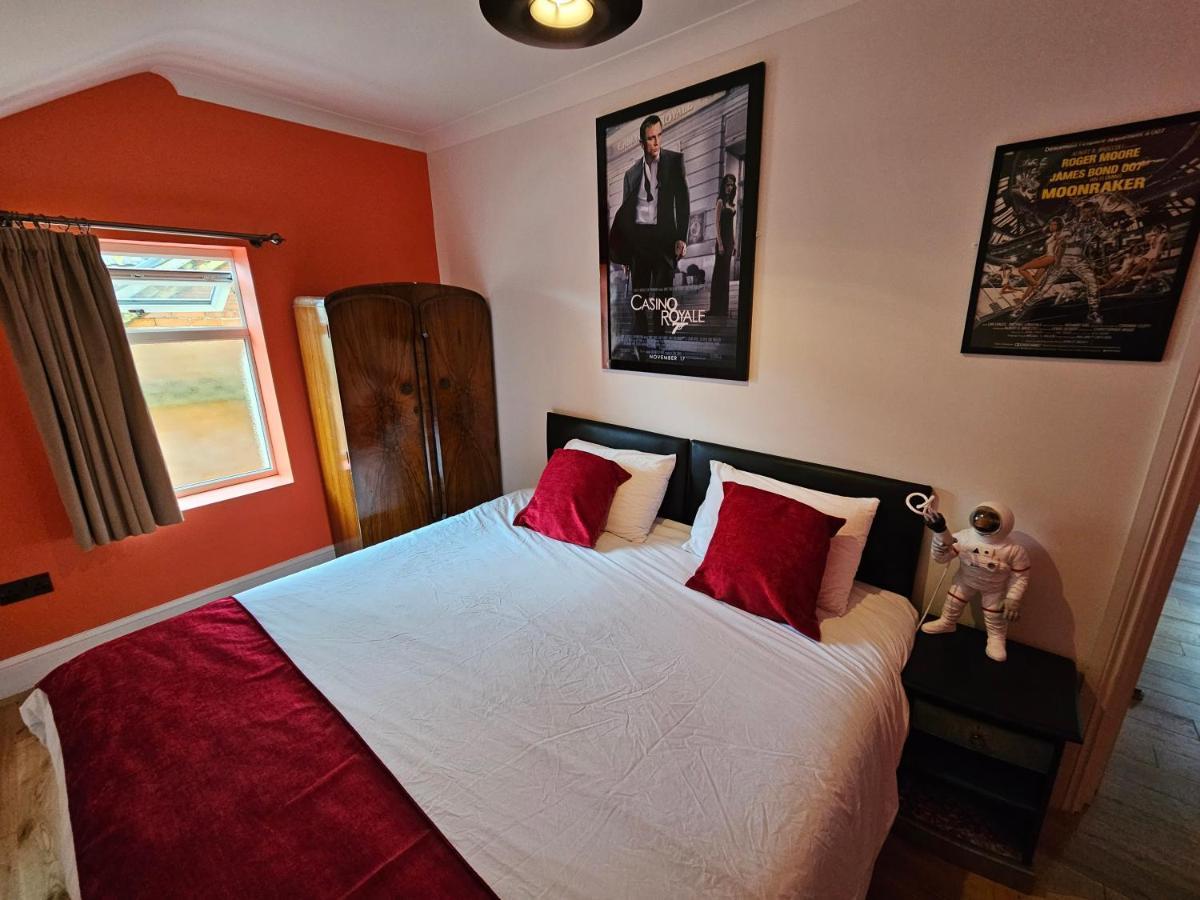 Southsea Royale James Bond 3 Bed Cool Penthouse, Seafront Parking Portsmouth Bagian luar foto